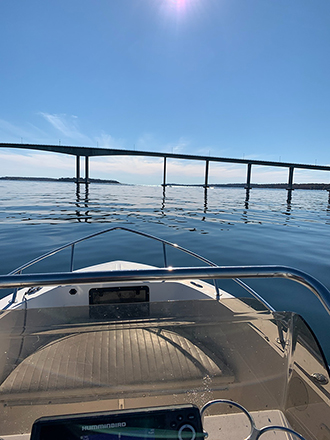 Image of Chelsea Edmonds Boating